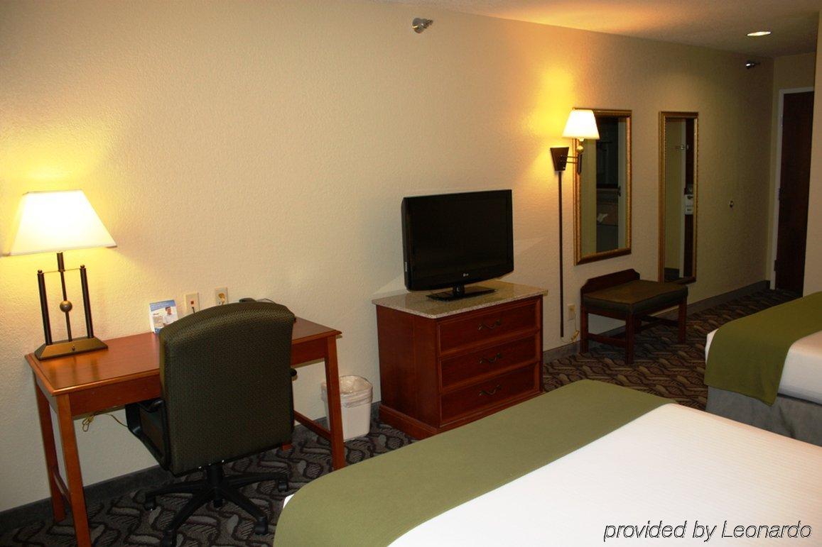 Holiday Inn Express Hotel & Suites Lonoke I-40, An Ihg Hotel Room photo