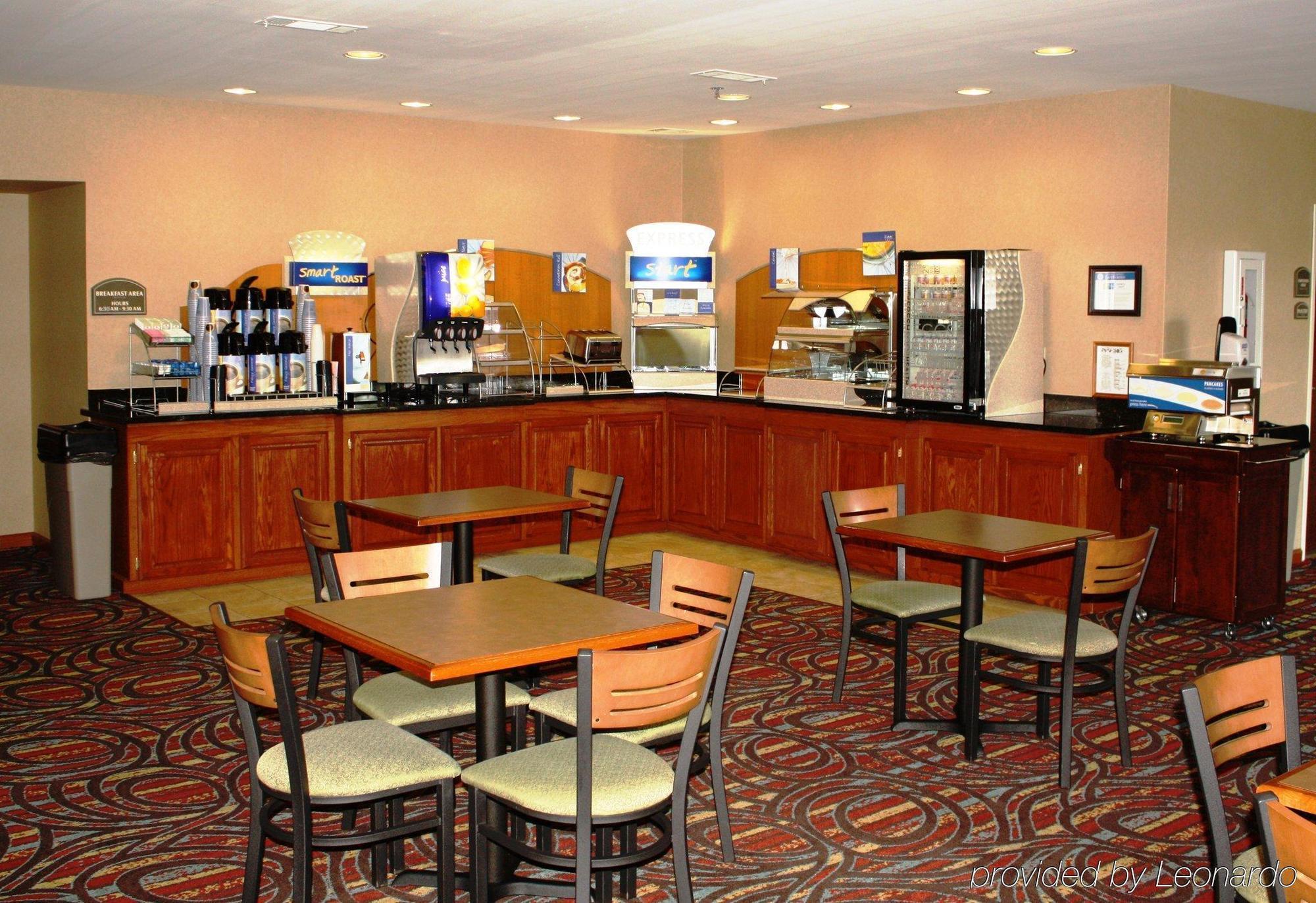 Holiday Inn Express Hotel & Suites Lonoke I-40, An Ihg Hotel Restaurant photo